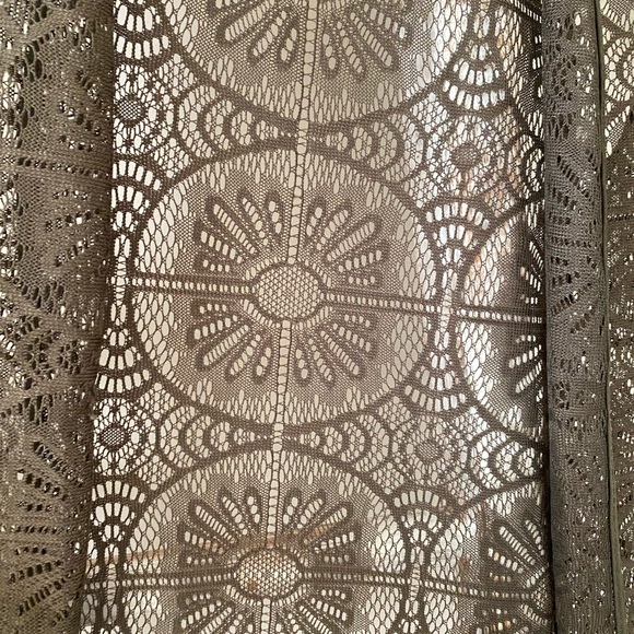 Olive Green Lace Cover - Picture 3 of 4